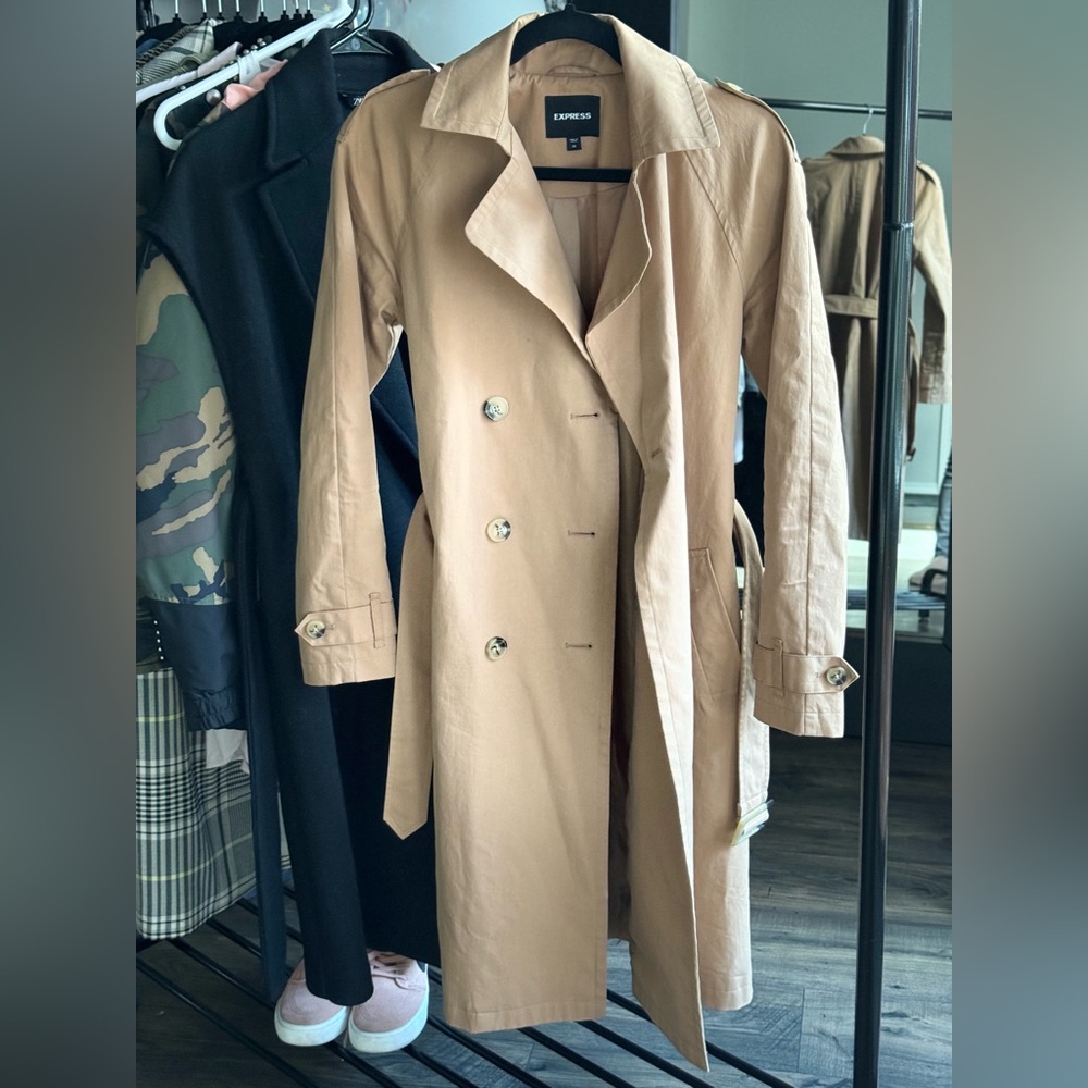 Express trench coat size XS